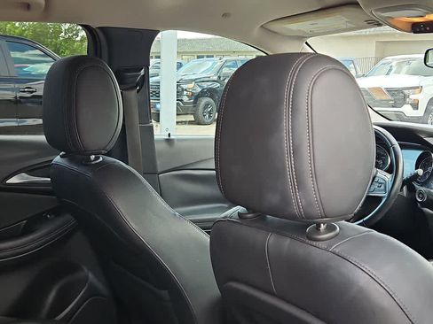 Used 2020 Buick Encore GX Select w/ Sport Touring Package FWD image 18