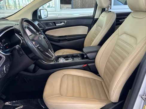 Used 2019 Ford Edge SEL FWD image 10