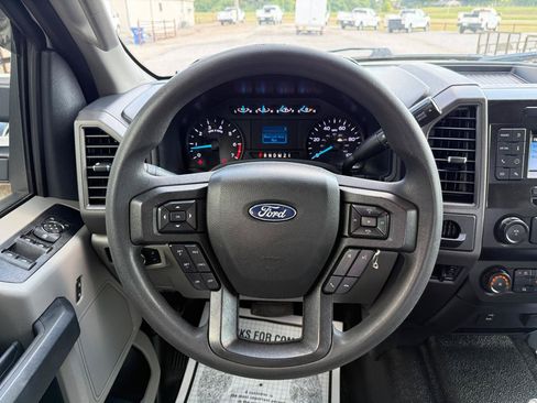 Used 2022 Ford F250 XL w/ Power Equipment Group RWD image 14