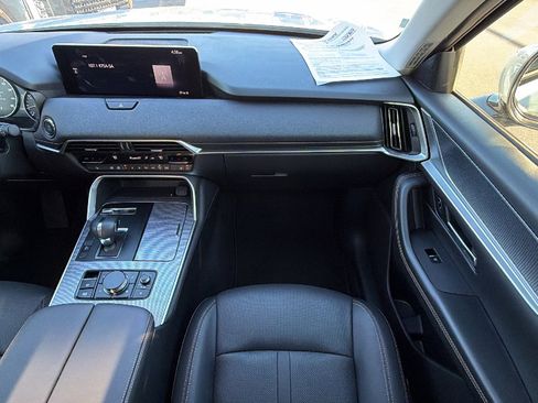 Certified 2025 MAZDA CX-90 3.3 Turbo w/ Preferred Package image 37