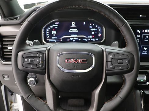Used 2025 GMC Sierra 1500 AT4 w/ Technology Package AWD/4WD image 27