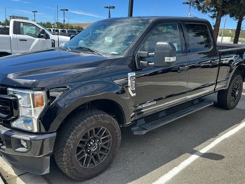 Used 2022 Ford F250 XLT w/ Black Appearance Package AWD/4WD image 1