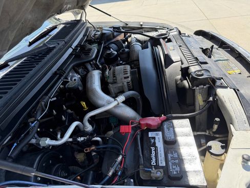 Used 2004 Ford F250 XLT AWD/4WD image 23