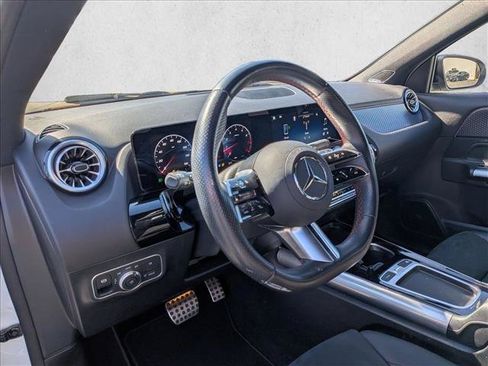 Used 2024 Mercedes-Benz GLA 250 4MATIC image 10