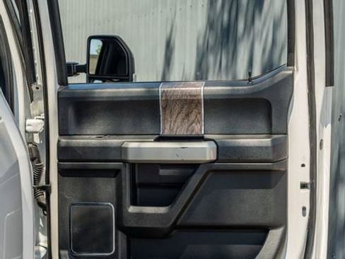 Used 2019 Ford F350 Lariat w/ Lariat Ultimate Package AWD/4WD image 39