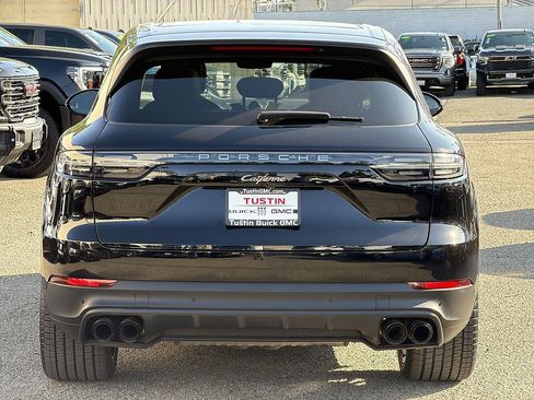 Used 2023 Porsche Cayenne AWD/4WD image 6