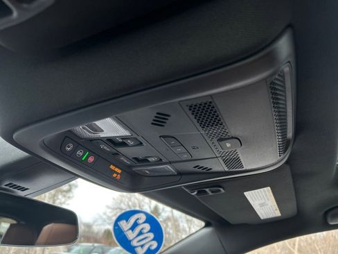 Used 2022 Cadillac XT5 Sportv image 36