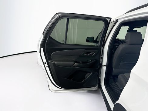 Used 2023 Chevrolet Traverse LT image 26