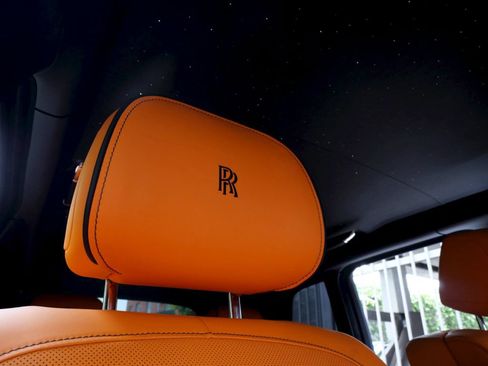 Used 2023 Rolls-Royce Cullinan Black Badge w/ Dark Exterior Package AWD/4WD image 10