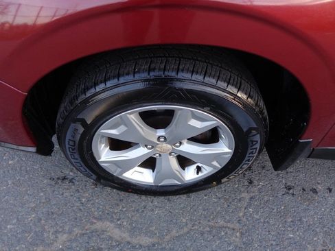 Used 2015 Subaru Forester 2.5i Premium w/ All-Weather Package image 29