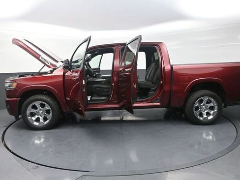 Used 2025 RAM 1500 Big Horn AWD/4WD image 33
