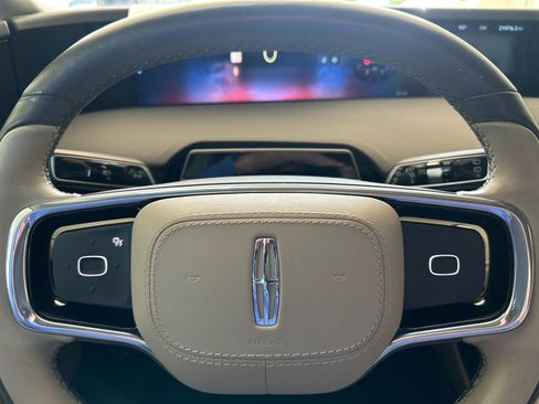 Used 2024 Lincoln Nautilus Reserve w/ Equipment Group 202A AWD/4WD image 37