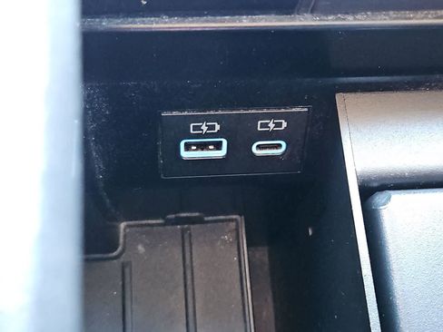 Used 2022 Toyota Tundra SR5 w/ TRD Off-Road Package image 29