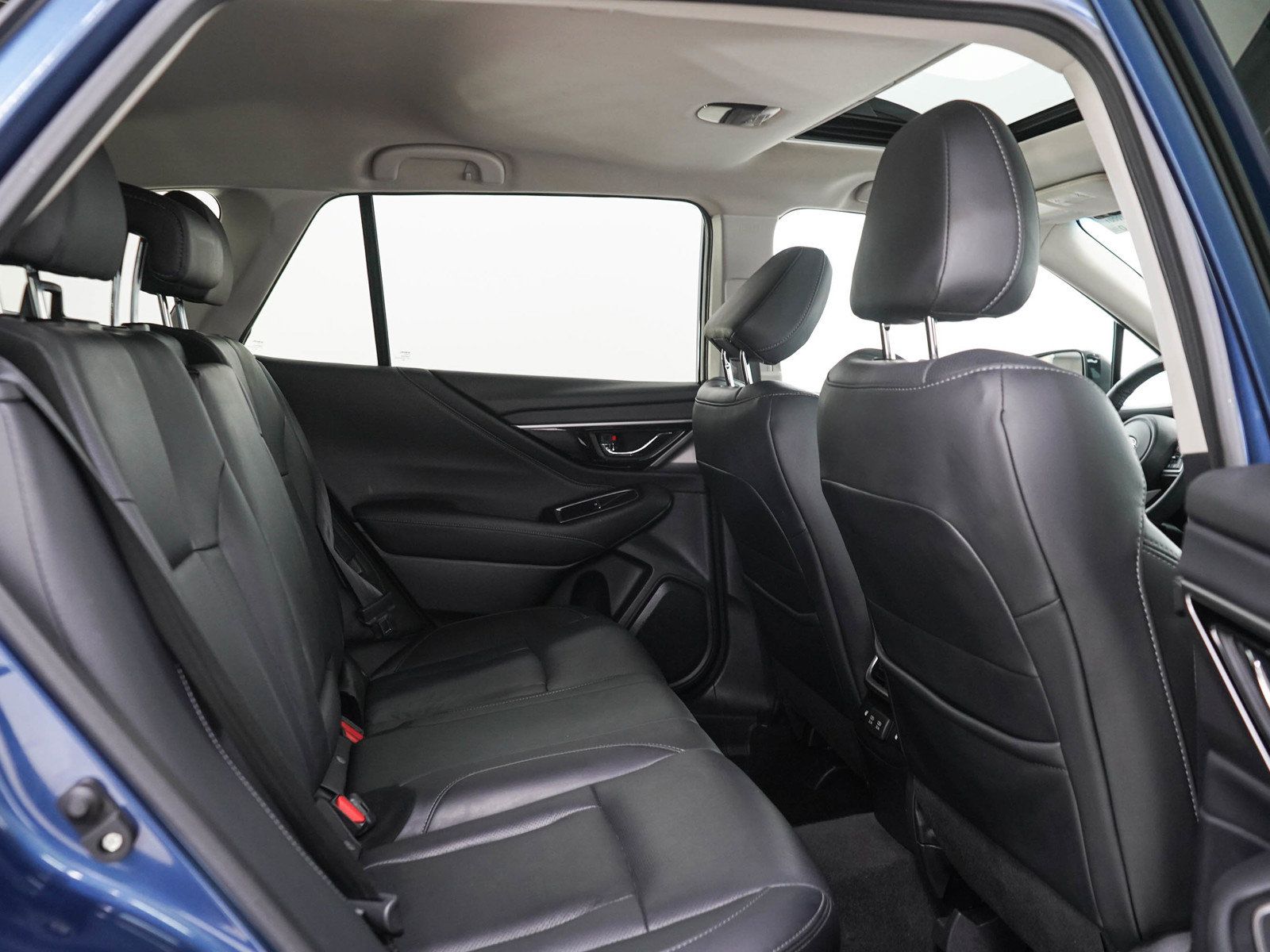 Used 2020 Subaru Outback Limited AWD/4WD image 14