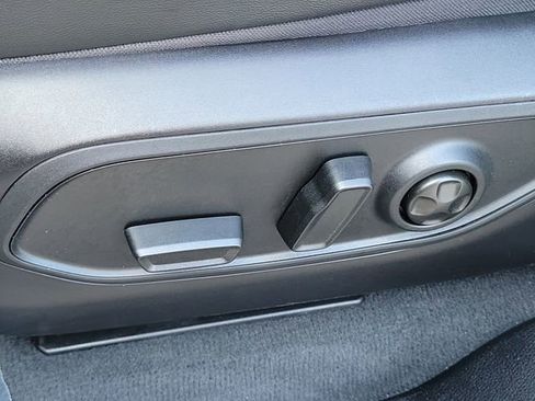 Used 2024 Jeep Grand Cherokee Altitude image 19