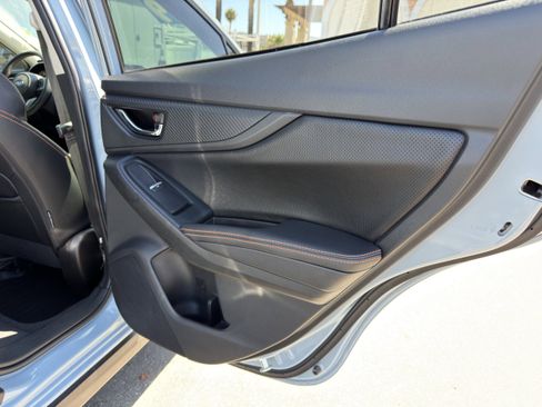 Used 2019 Subaru Crosstrek 2.0i Limited w/ Moonroof Package w/Navigation AWD/4WD image 12