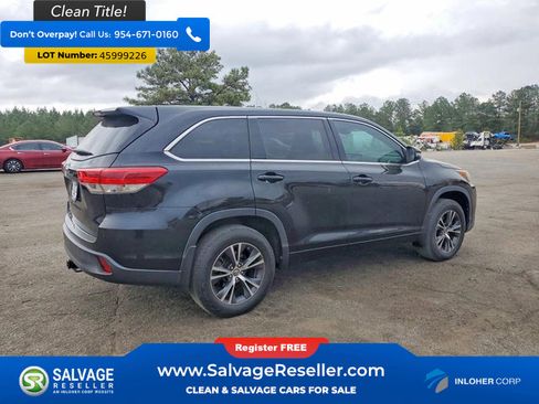 Used 2018 Toyota Highlander LE image 4