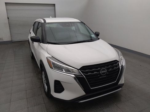 Used 2024 Nissan Kicks S FWD image 14