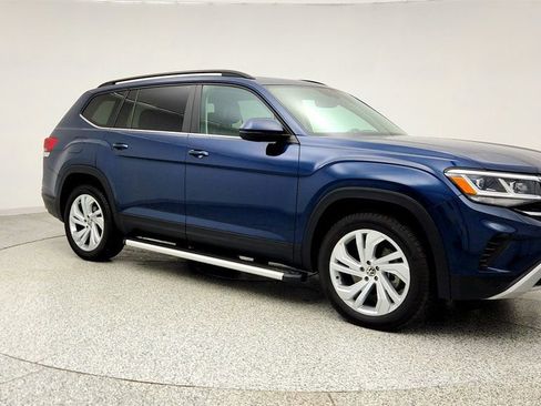 Used 2021 Volkswagen Atlas SE w/ Panoramic Sunroof Package image 3