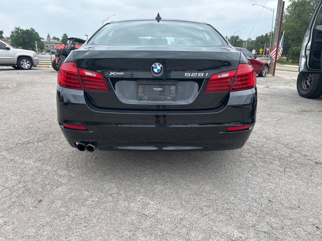 Used 2016 BMW 528i xDrive Sedan AWD/4WD image 7