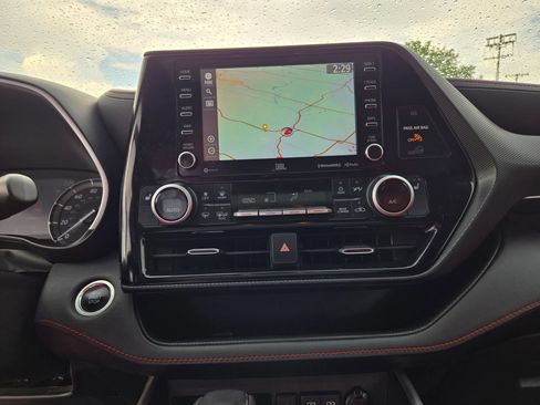 Used 2021 Toyota Highlander XSE AWD/4WD image 33