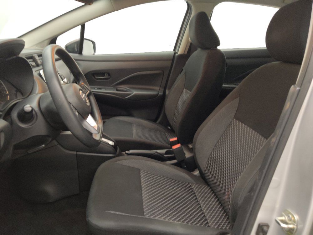 Used 2020 Nissan Versa S FWD image 17