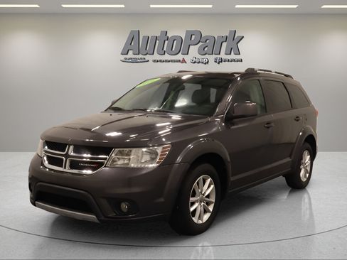 Used 2016 Dodge Journey SXT w/ Comfort/Convenience Group AWD/4WD image 5