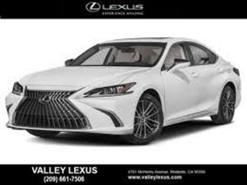 Used 2025 Lexus ES 300h w/ Premium Package FWD image 4