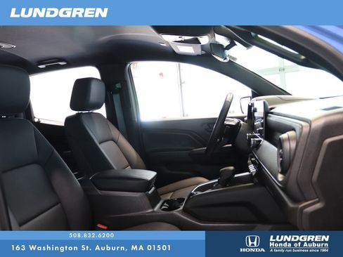 Used 2025 Chevrolet Colorado Trail Boss AWD/4WD image 16