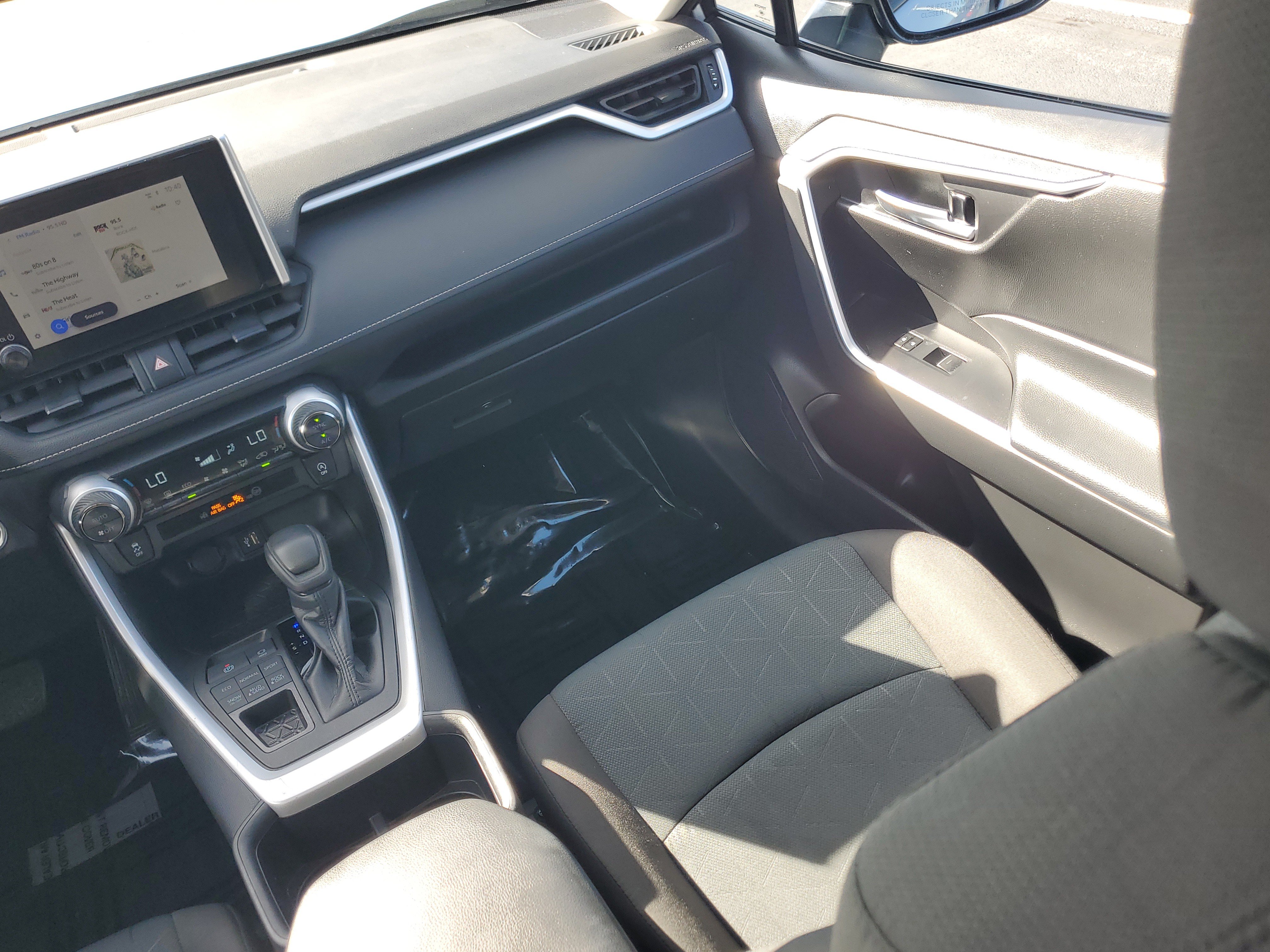 Certified 2025 Toyota RAV4 XLE AWD/4WD image 16