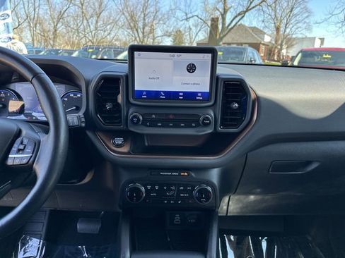 Used 2023 Ford Bronco Sport Outer Banks w/ Tech Package image 14