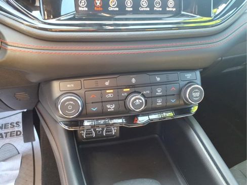 Used 2023 Dodge Durango GT AWD/4WD image 19