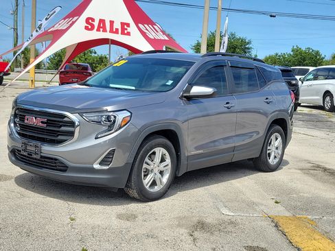 Used 2021 GMC Terrain SLE w/ Driver Convenience Package FWD image 2