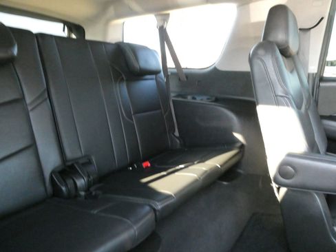 Used 2019 Cadillac Escalade ESV Luxury image 34