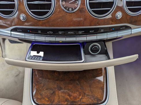 Used 2014 Mercedes-Benz S 550 Sedan image 27