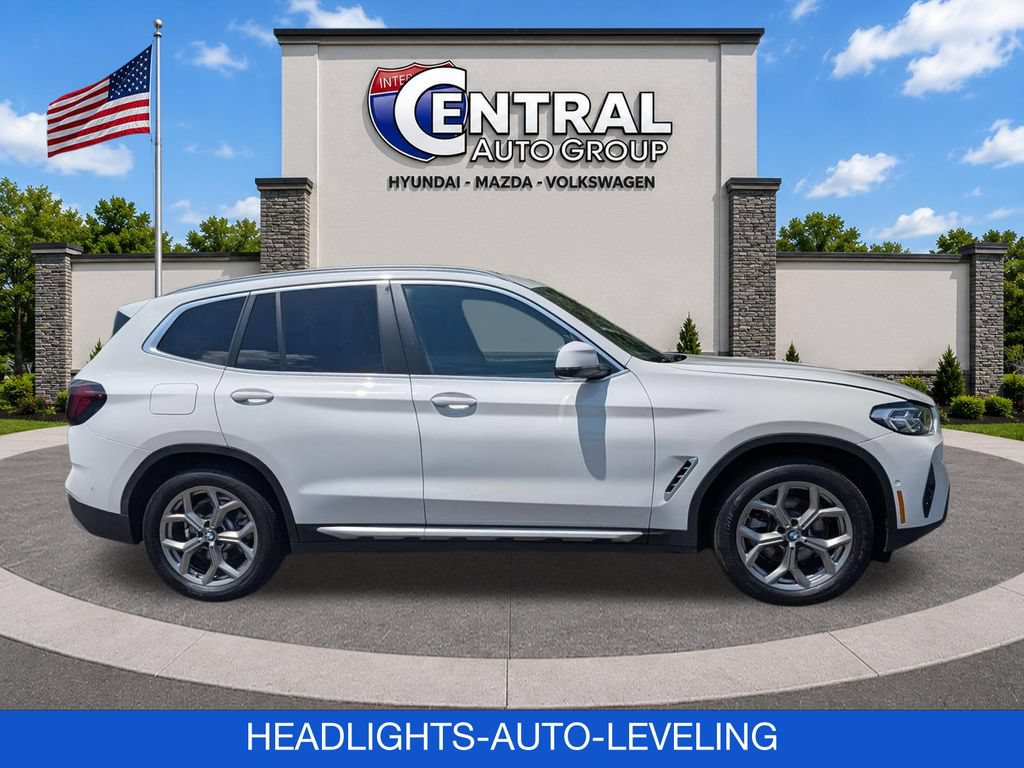 Used 2024 BMW X3 xDrive30i w/ Premium Package AWD/4WD image 9