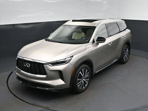 Certified 2023 INFINITI QX60 Sensory w/ Cargo Package AWD/4WD image 31