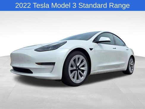 Used 2022 Tesla Model 3 Standard Range RWD image 10