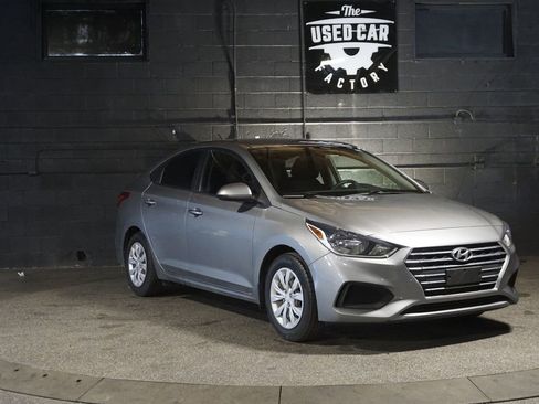 Used 2022 Hyundai Accent SE image 8