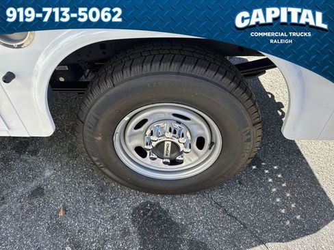 New 2026 Ford F250 XL w/ XL Chrome Package image 13