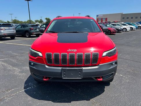 Used 2019 Jeep Cherokee Trailhawk AWD/4WD image 4