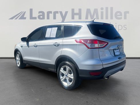 Used 2015 Ford Escape SE image 3