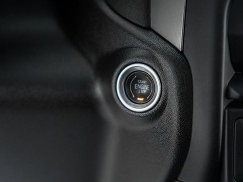 Used 2022 Chevrolet Silverado 1500 Custom image 25