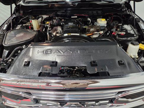 Used 2016 RAM 2500 Limited image 94