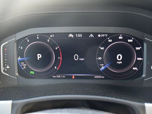 Used 2022 Volkswagen Atlas Cross Sport SE image 24