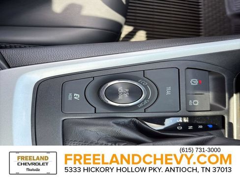 Used 2021 Toyota RAV4 XLE Premium AWD/4WD image 32