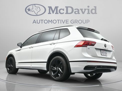 Used 2024 Volkswagen Tiguan SE R-Line FWD image 30