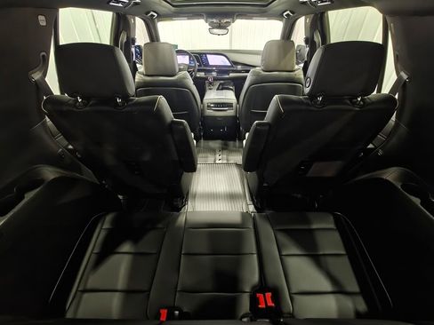 Used 2023 Cadillac Escalade Sport w/ LPO, ONYX Package image 44