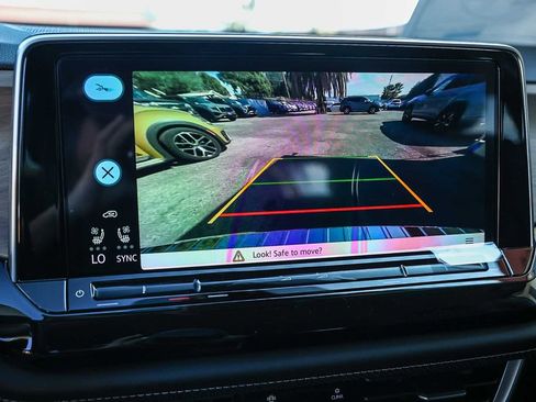 New 2026 Volkswagen Atlas SE image 36