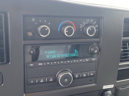 New 2025 Chevrolet Express 3500 w/ Power Convenience Package image 22
